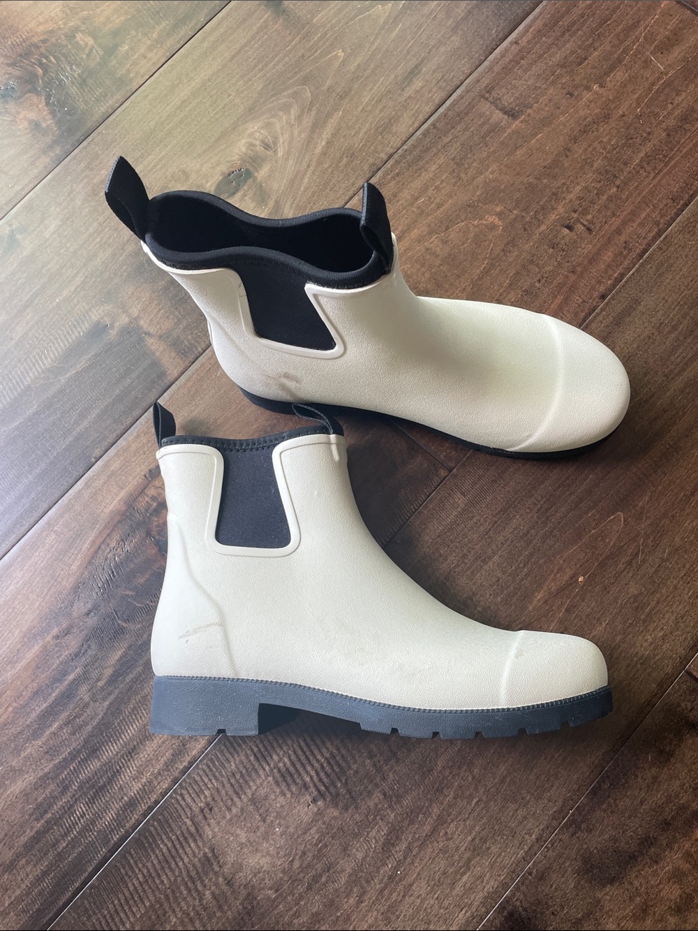 Quince Cream Chelsea Rain Boots